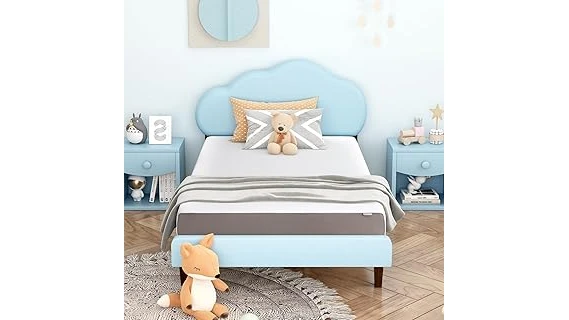 The image shows a comfortable daybed with a plush mattress, perfect for your best daybed mattress selection.